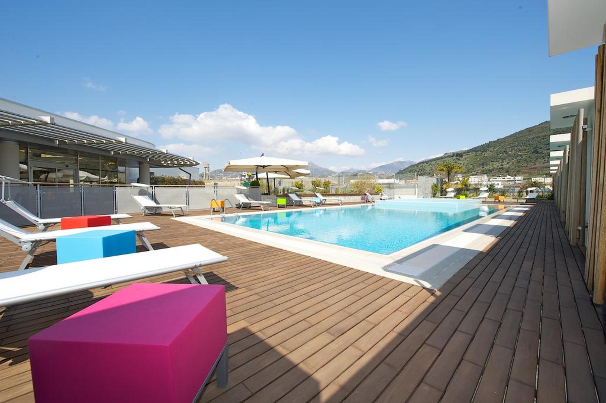 Novotel Salerno Est Arechi Exterior foto