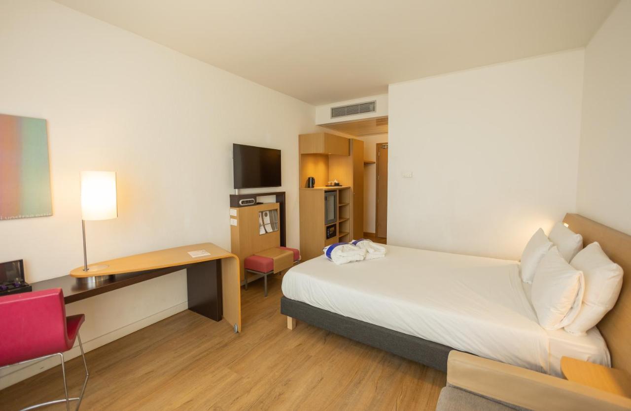 Novotel Salerno Est Arechi Exterior foto