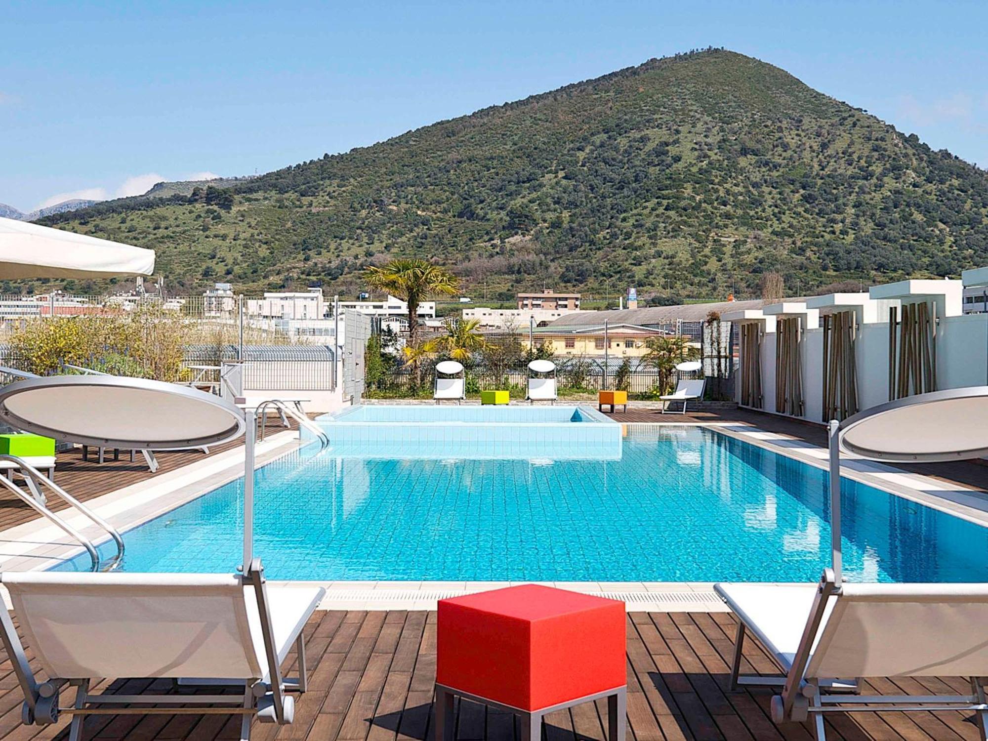 Novotel Salerno Est Arechi Exterior foto