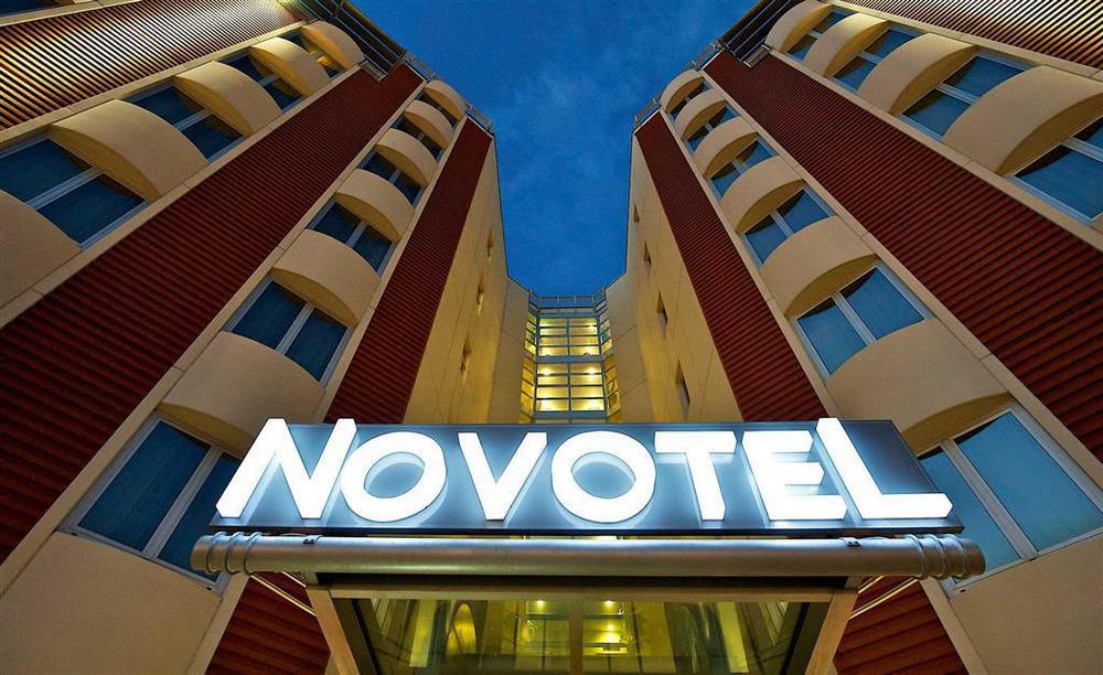 Novotel Salerno Est Arechi Exterior foto
